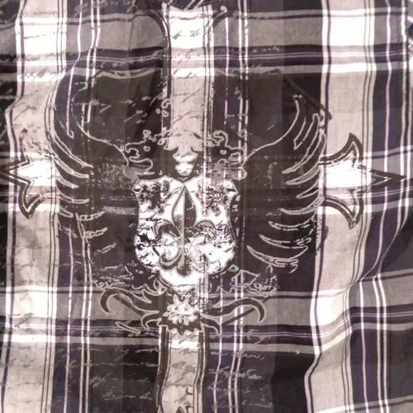 Helix boys M medium black button down graphic print - Picture 7 of 9